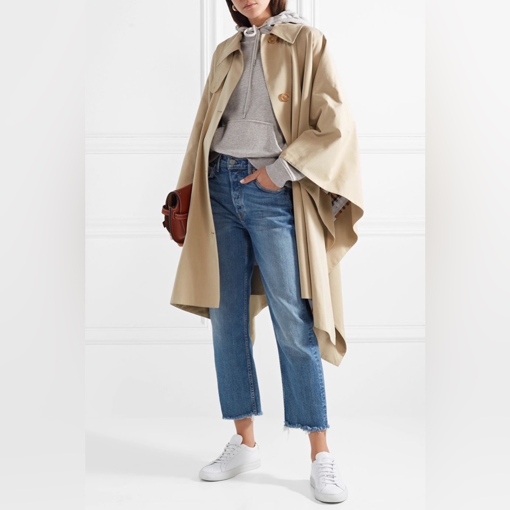 NWOT BURBERRY TRENCHCOAT